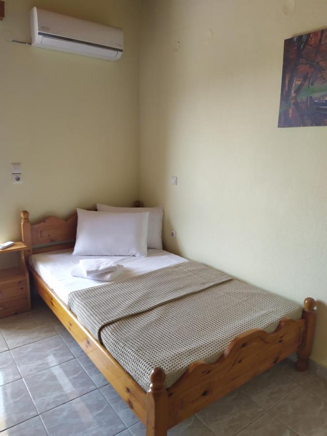 Number One Apartment Asprokklisi Bagian luar foto