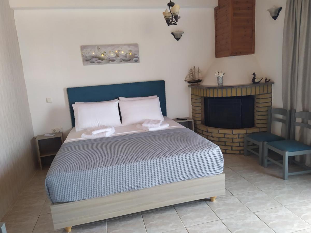 Number One Apartment Asprokklisi Bagian luar foto