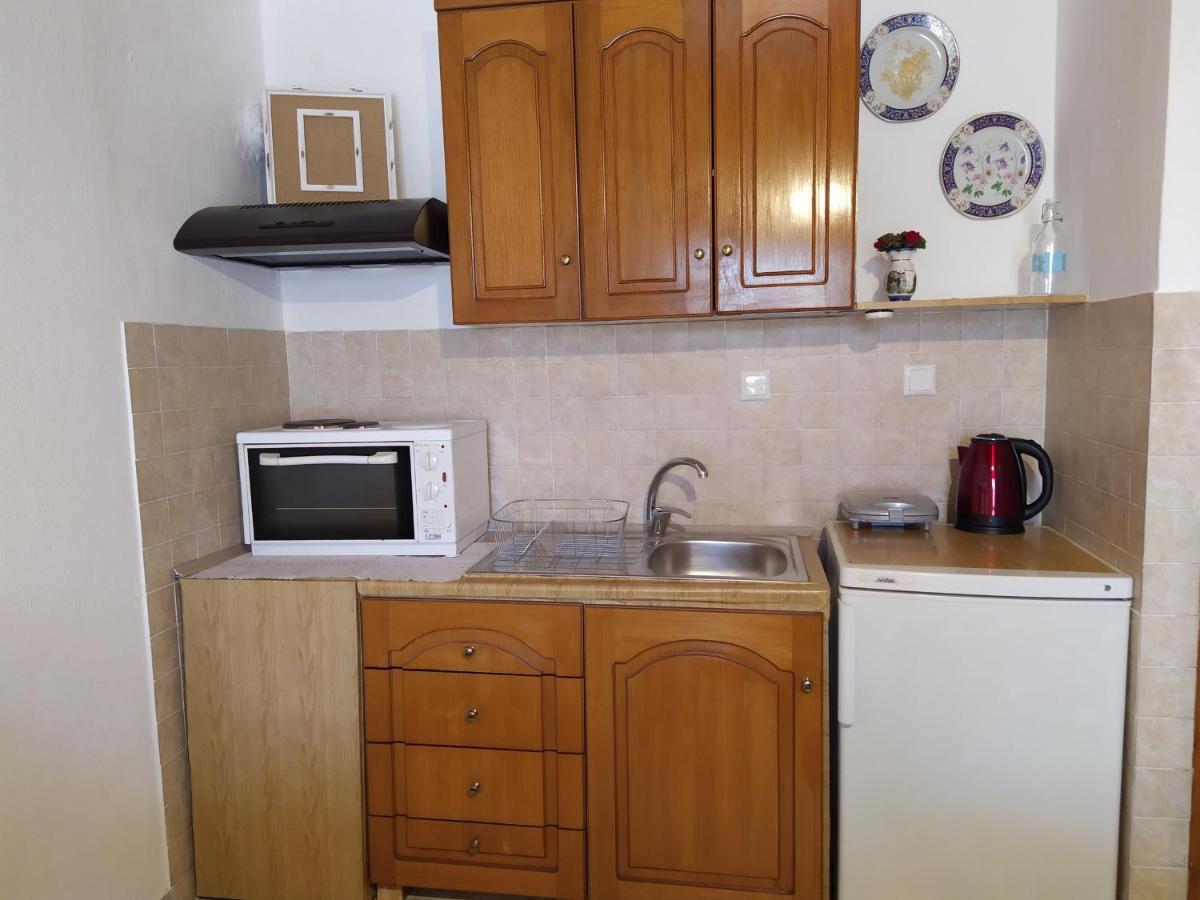 Number One Apartment Asprokklisi Bagian luar foto