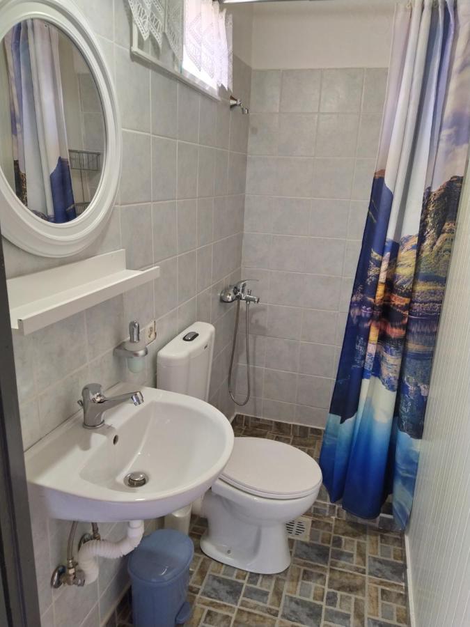 Number One Apartment Asprokklisi Bagian luar foto